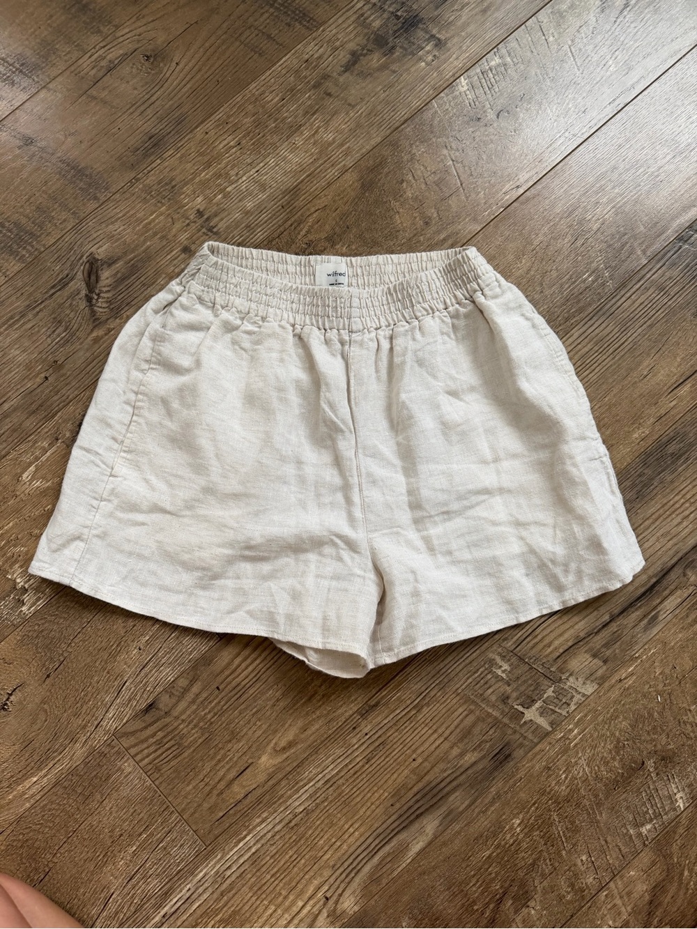 Wilfred Elastic-Waist Linen Blend Shorts - Cream